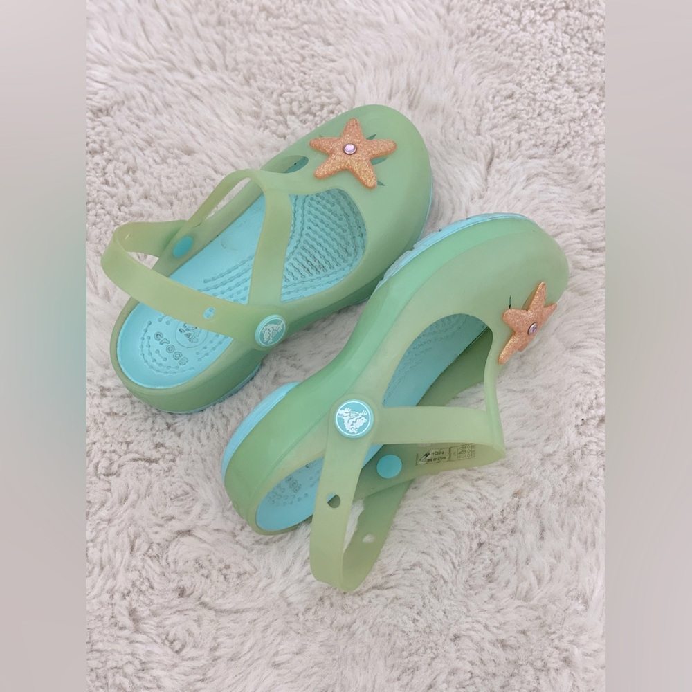 Crocs